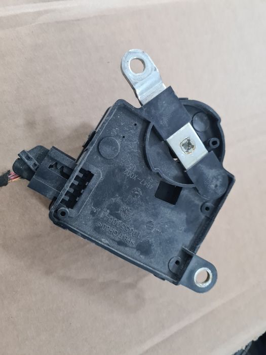 MODUŁ sterownik ładowania AKUMULATORA Audi A8 D3 lift 2006r