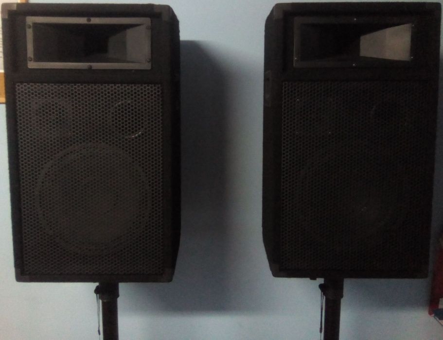 ZESTAW ESTRADOWY 2xsub 2xsat Końcówka mocy 2xStatyw 4xPrzewód 3400W PL