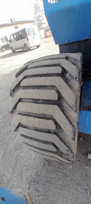 Podnośnik nożycowy JLG 4394RT