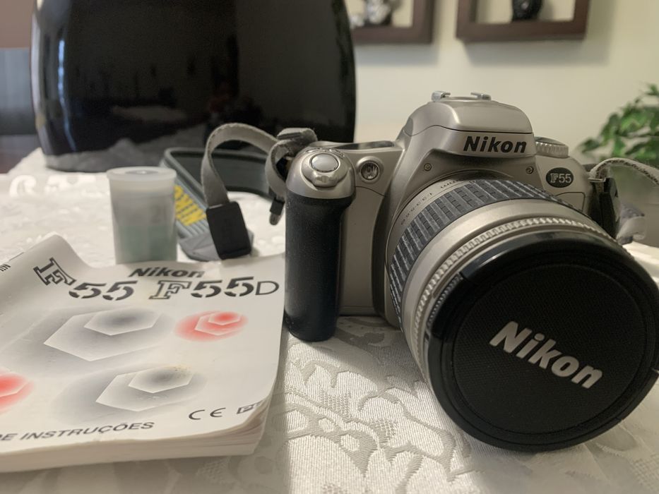 Maquina fotográfica Nikon F55 Rolo
