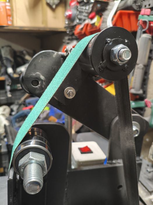 Szlifierka taśmowa stołowa na pas 1250mm.×50mm