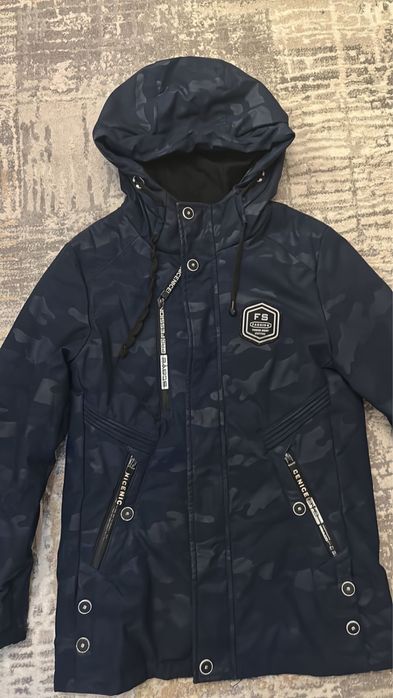 Продам курточку на мальчика