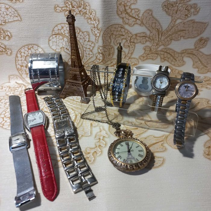 Продам наручні  годинники  SLAVA OMAX Chagal та інші. Безель