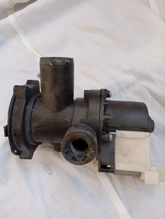 Запчасти для стиральной машины Indesit.