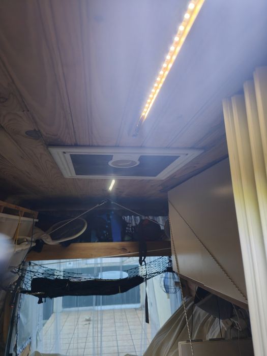 Camper Van Ford Transit legalizada