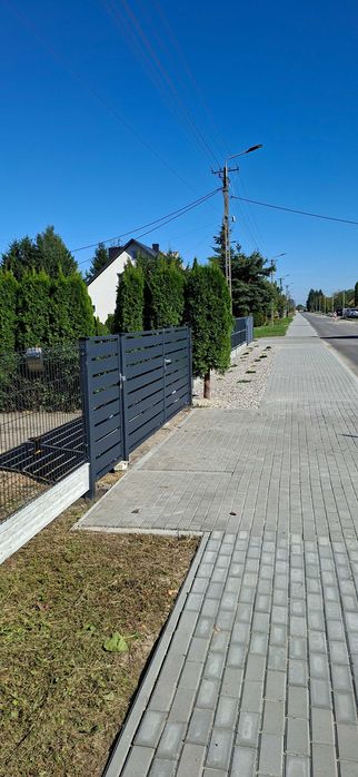 Montaż ogrodzeń z materiałami panelowe
