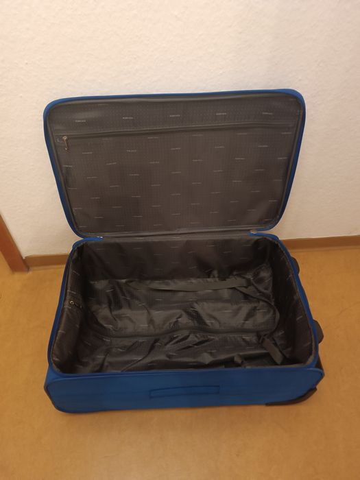 Чемодан Travelite, средний , размер M 60*40 см