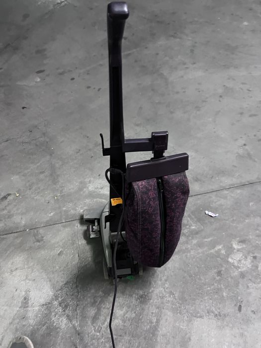 Aspirador kirby a trabalhar