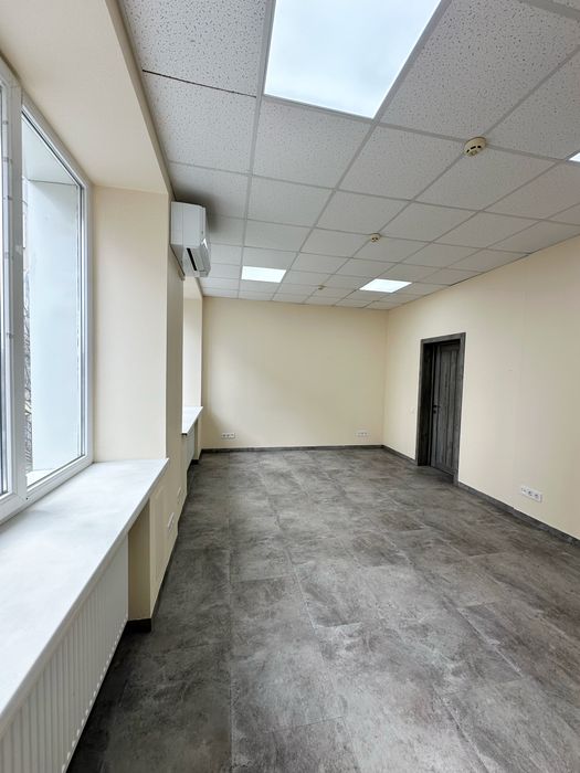 **ЦЕНТР! Оренда Сучасного Офісу 22 кв м Євро Ремонт!