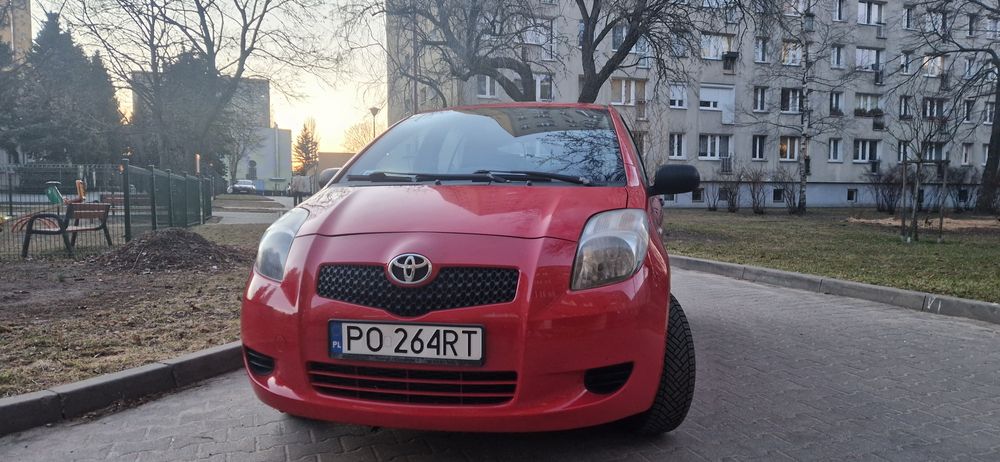 Toyota  yaris  salon  Polska