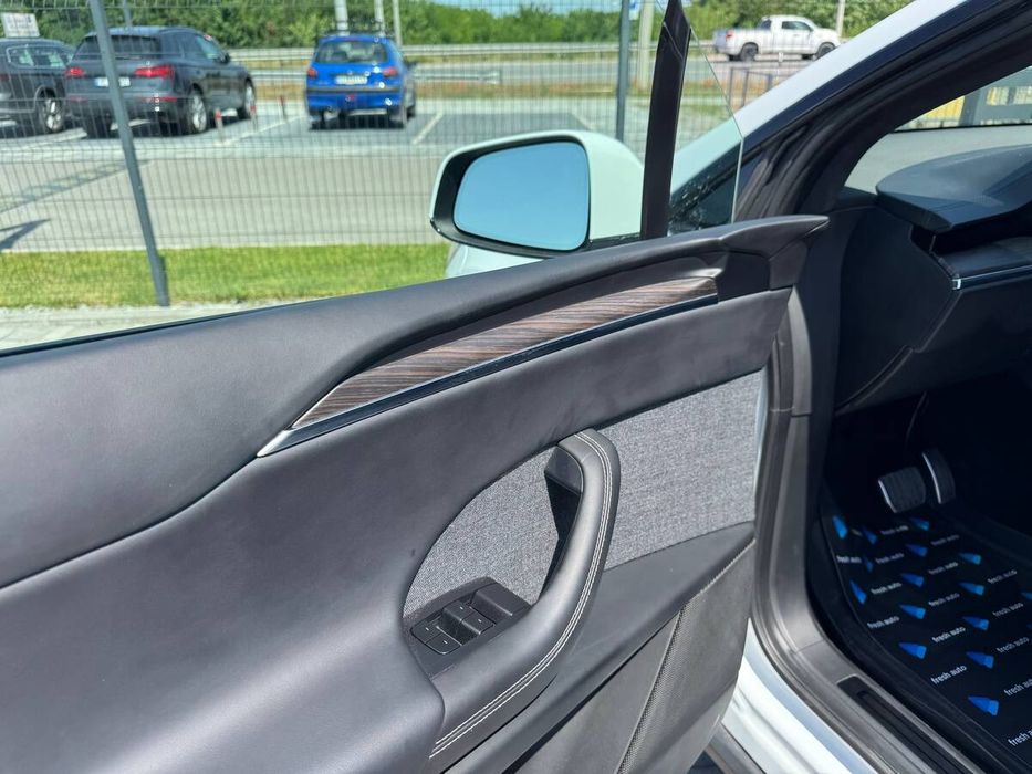 Tesla Model X long range 2022 freshauto