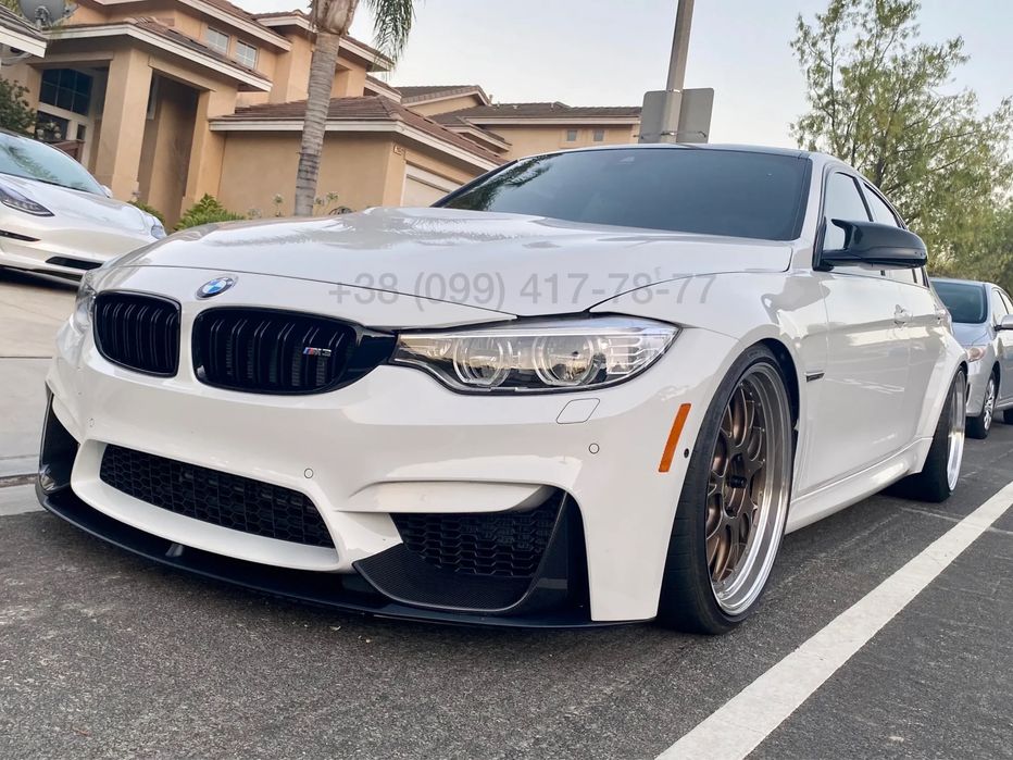 Губа накладка бамперу сплиттер к бамперу BMW M3 M4 F80 F82 F83 F84
