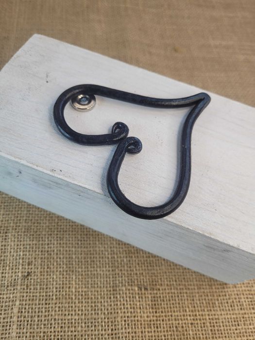 kuta zawieszka serce duże czarne 2 sztuki