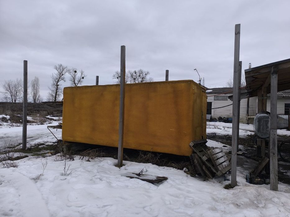 Продам морозильну камеру -18