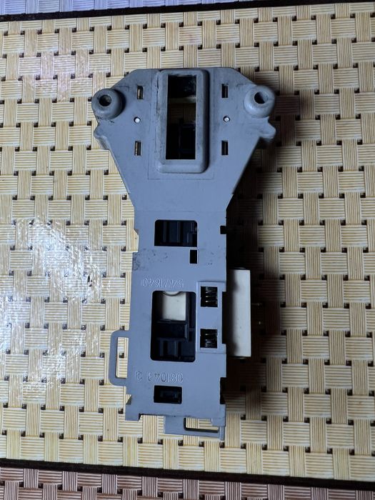 Замок люка двері для пральних машин LG  DA081