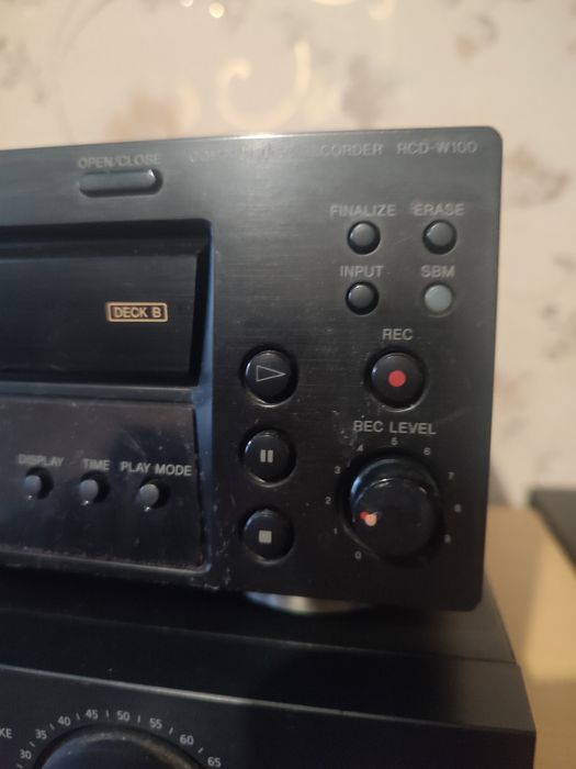 Сиди рекордер sony RCD-W100.