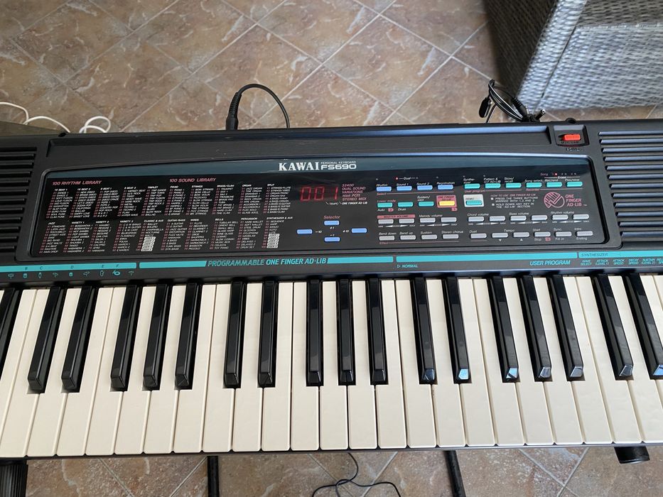Orgão Kawai fs690 + tripé