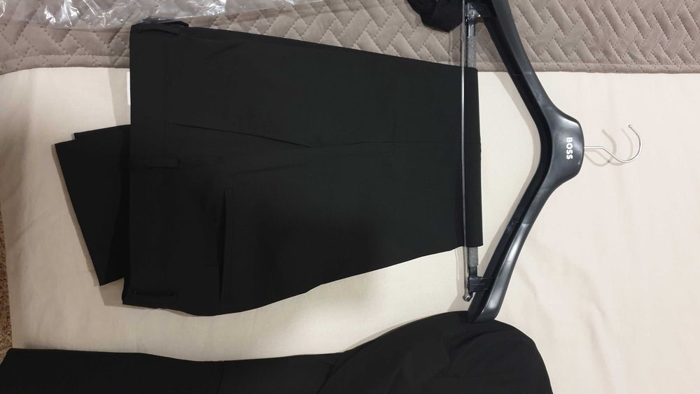 Fato Slim Fit Suits Inc., Size 38 – Used Three Times64564069268227121