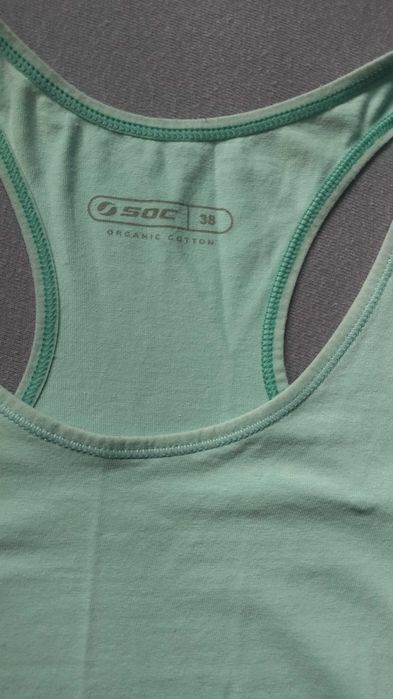 T-shirt damski na ramiączkach