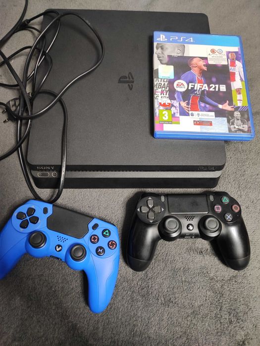 PS4 Slim 500gb - 2 pady - Fifa