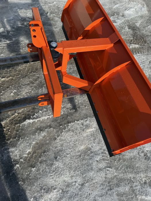 Sprzedam pług do śniegu 2m