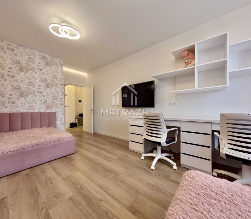 Продам уютную и стильную  2к квартиру ЖК  "Пролисок" ! 65м2 (22020)