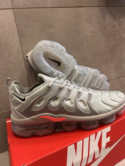 Air vapormax plus rozm 44