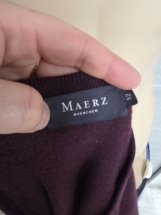 Piękny bordowy męski sweter z dekoltem V Maerz Muenchen rozmiar 52