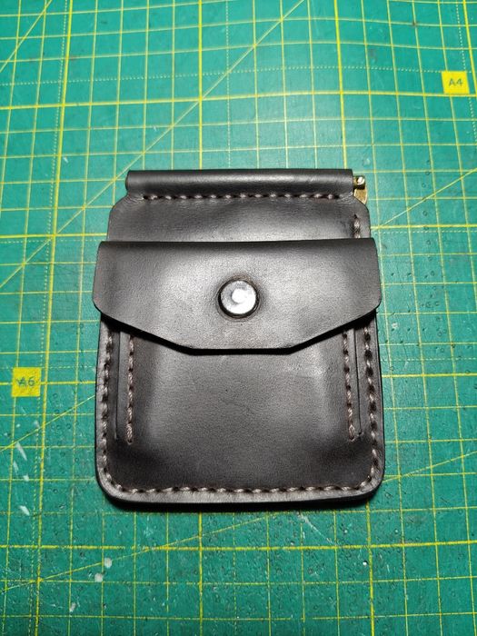 Зажим денег     .