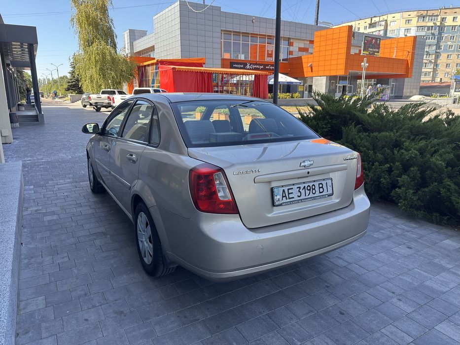 Авто Chevrolet Lechetti 2008