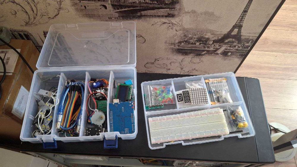 Набір для Arduino + кейс + макетна плата — майже новий