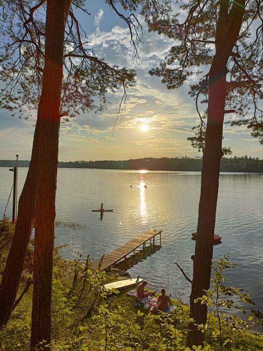 Pole namiotowe na Kaszubach nad jeziorem Mausz.