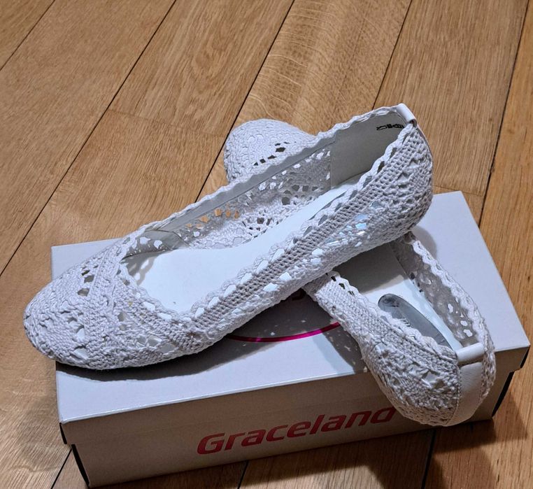 Baleriny ażurowe białe