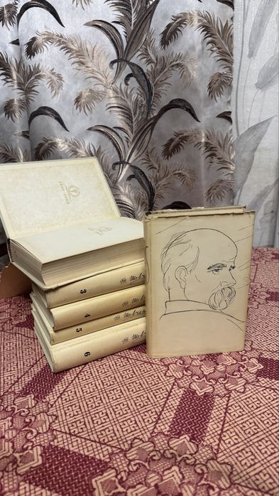 Книги, збірки, книжки