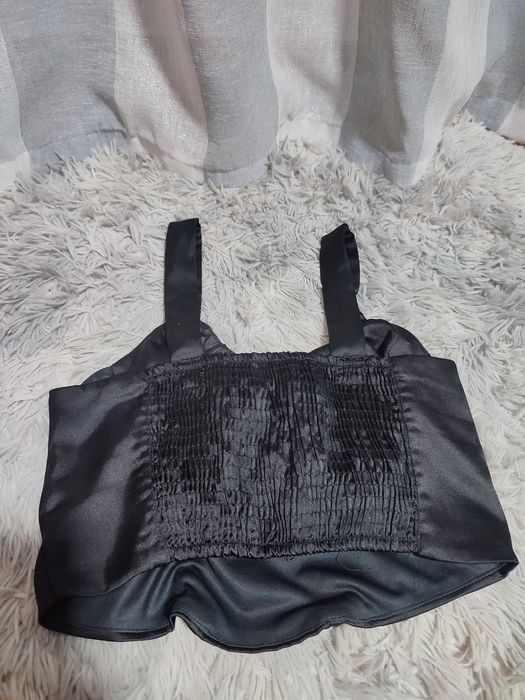 Top preto corset Bershka