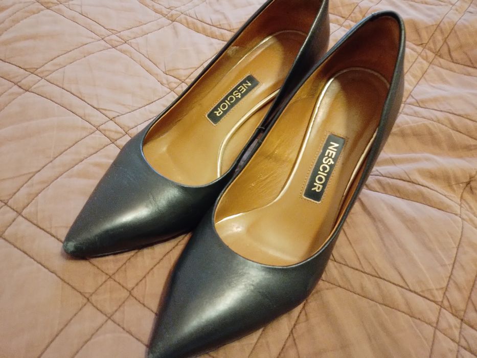 Neścior czułenka 38 czarne