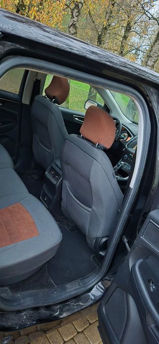 Fotele Ford EDGE 2  2018rok wersja USA Komplet elektryczne Grzane!