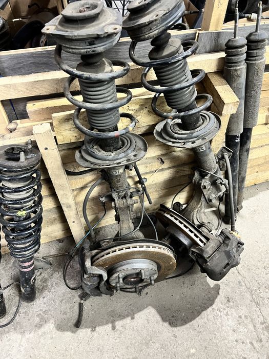 Цапфа поворотный кулак nissan juke 400141KK0A 400151KK0A