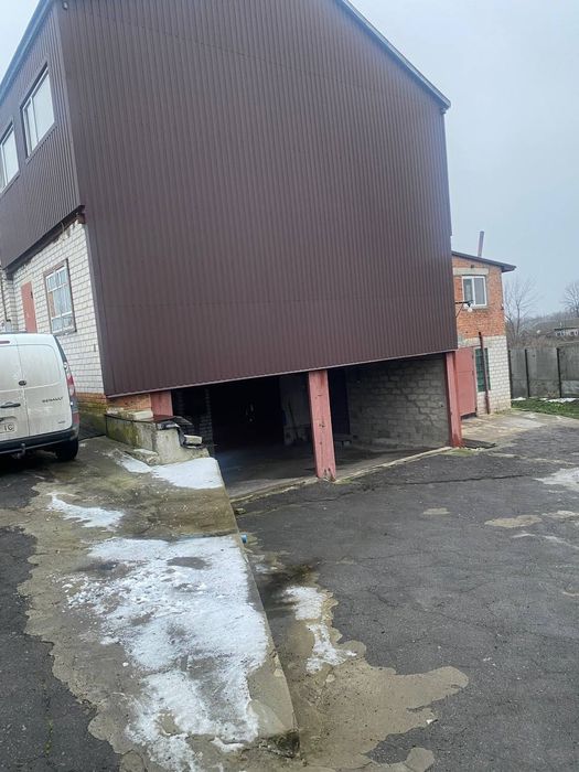 Майстерня по ремонту автомобілів