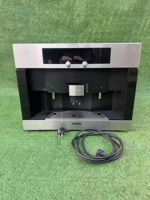 Вбудована кавомашина Miele CVA 4060 кавоварка miele