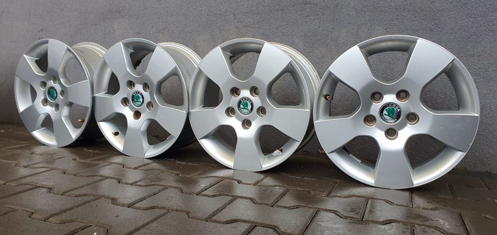 15 5x112 skoda octavia.