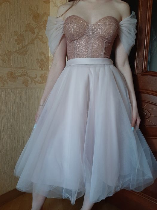 Святкова сукня , на випускний