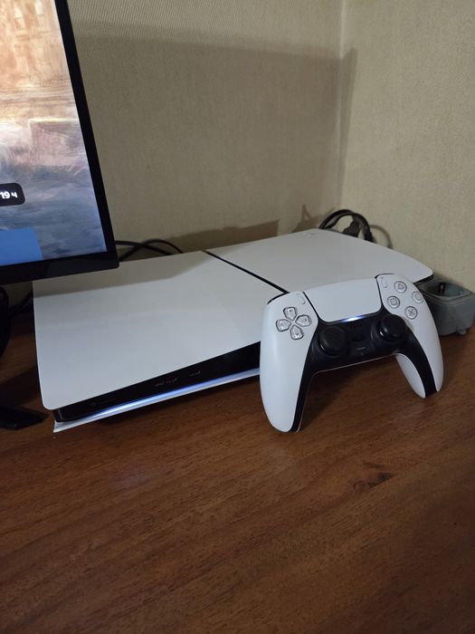 PS5 Slim (ідеал) + Навушники Pulse 3D + 2k монітор, 27", 165 Ghz