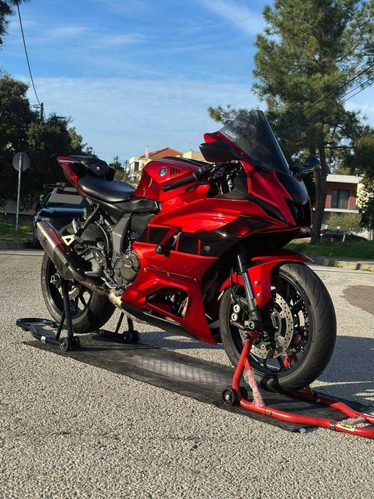 Yamaha YZF-R7 2022