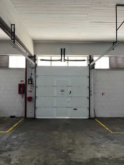 Garagem Lisboa - Rua José de Mello e Castro
