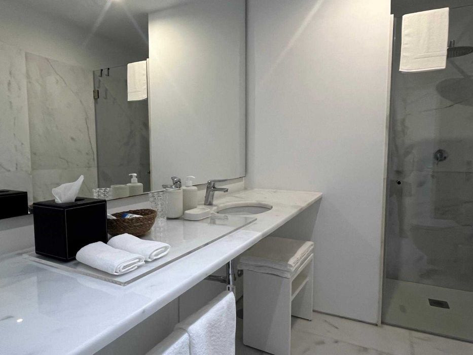 T6 com piscina e grande jardim