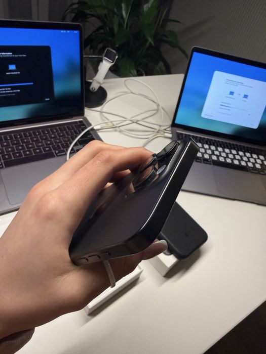 Ідеал Iphone 15 pro max 512 esim Black Titanium + чохол Spigen