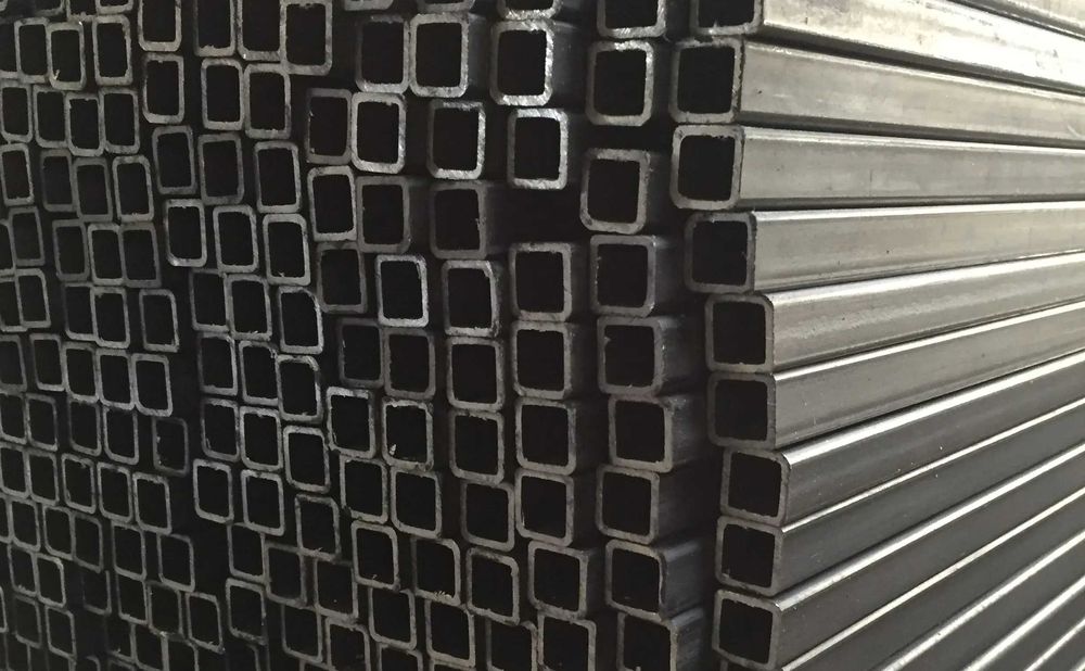 Profil stalowy 30x30x3 Cena: 4,7zł/kg