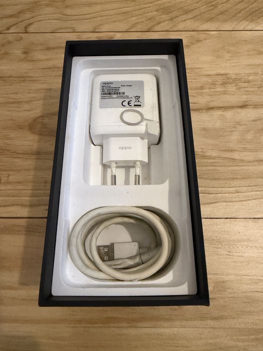 Oppo Reno 6 5g - 128gb MUITO BOM ESTADO