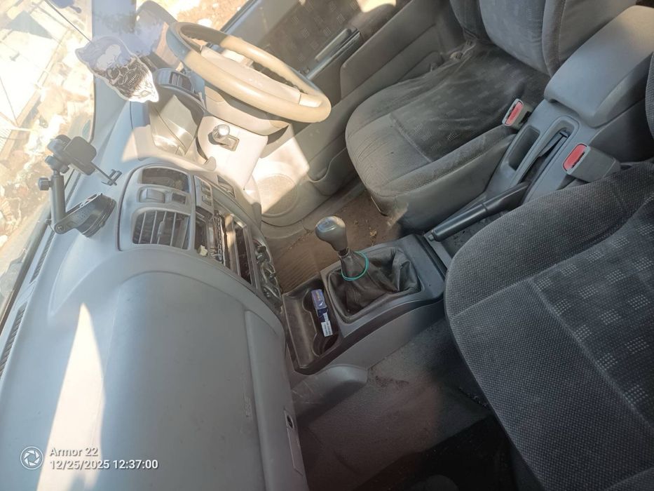 Продаю Ісузу машина 2007 року